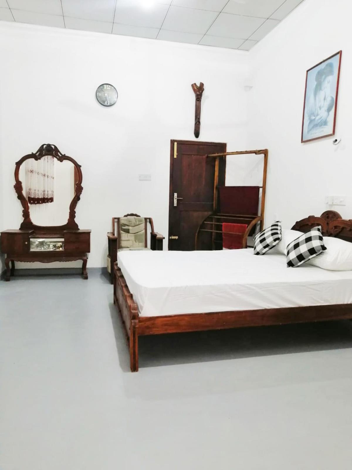 Hill Apartment Unawatuna